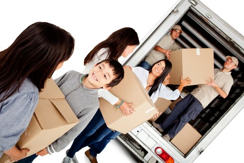 Moving truck service for Balham residential relocations