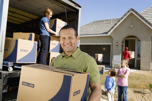 Small business moving items with a man and van service in Balham